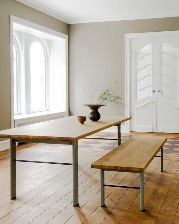 Haus bench 02