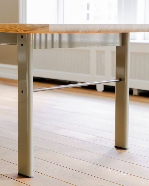 Haus Dining Table 02
