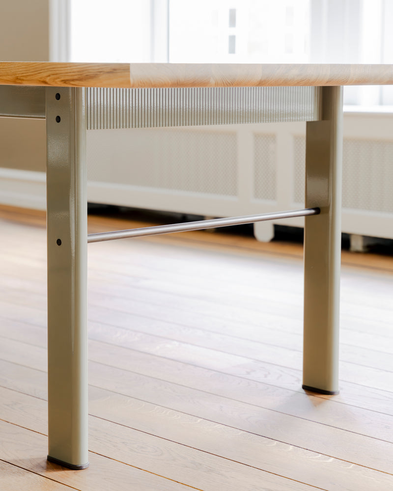 Haus Dining Table 02