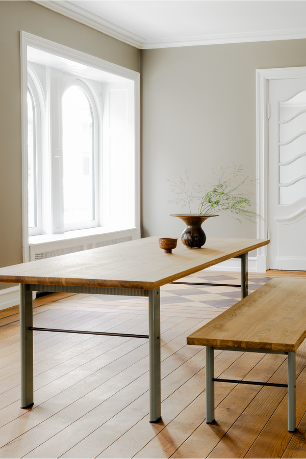Haus Dining Table 02